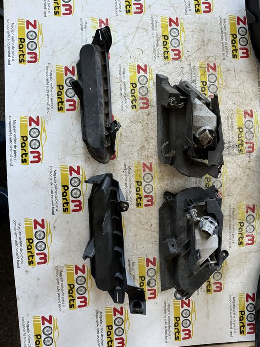 Grila grile bara fata proiectoare ceata Mazda 3 BL 2009-2013