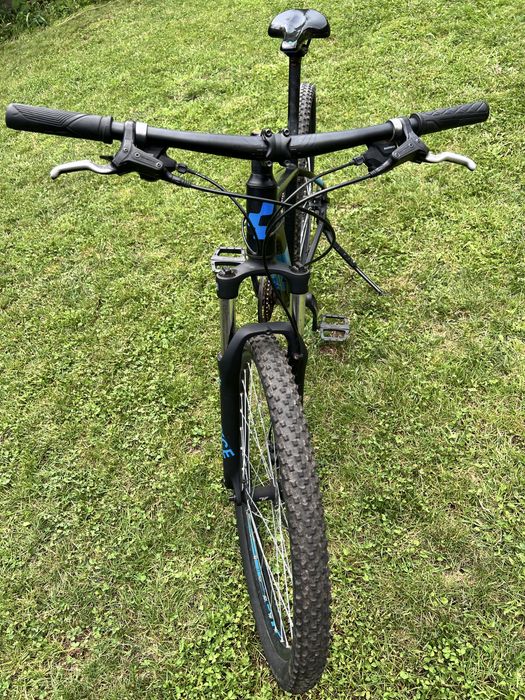 Bicicleta MTB Cube roti 27,5”