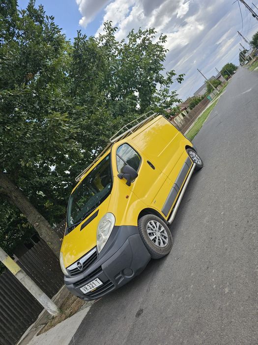 Vind opel vivaro model lung  L1 h2