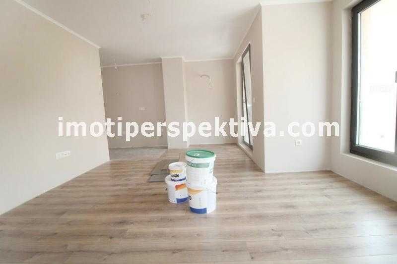 Продава се Тристаен апартамент в Пловдив, Център - 90 кв.м за 2000 €/кв.м - Снимка #2