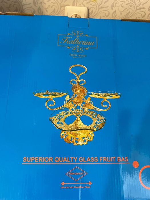 Продам красивую этажерку под фрукты или сладости