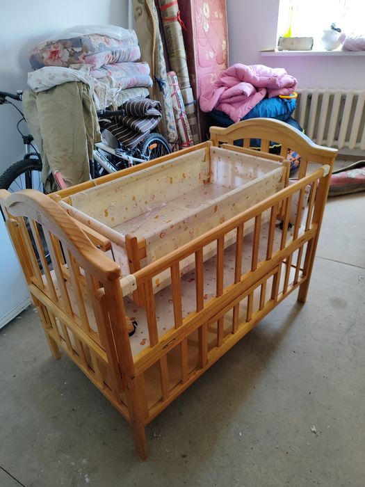 Детская кроватка, люлька, калыбелька, манеж