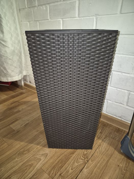 Горшок-кашпо чёрный для цветов