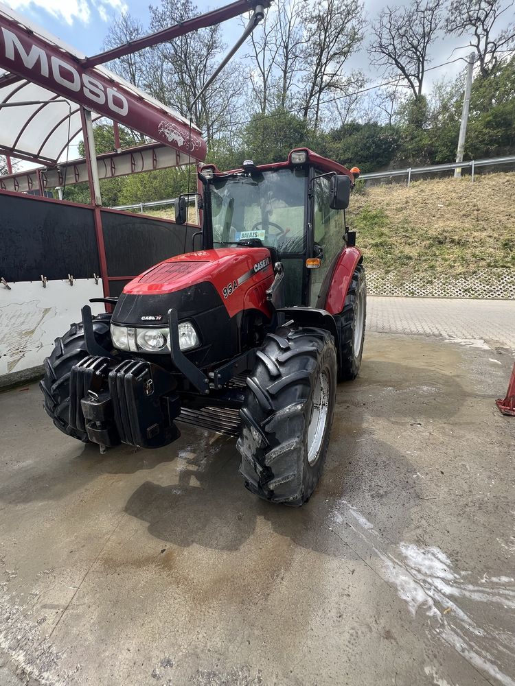 Tractor Caseih Farmall95A cu incarcator frontal