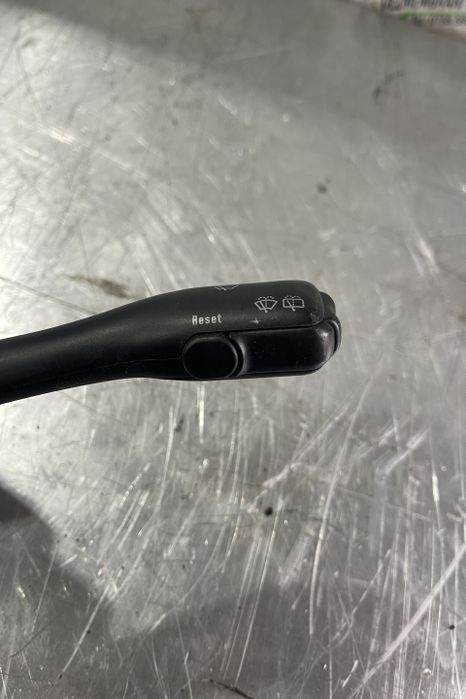 Maneta stergatoare parbriz 4BO953503H / 4BO 953 503 H Volkswagen VW P