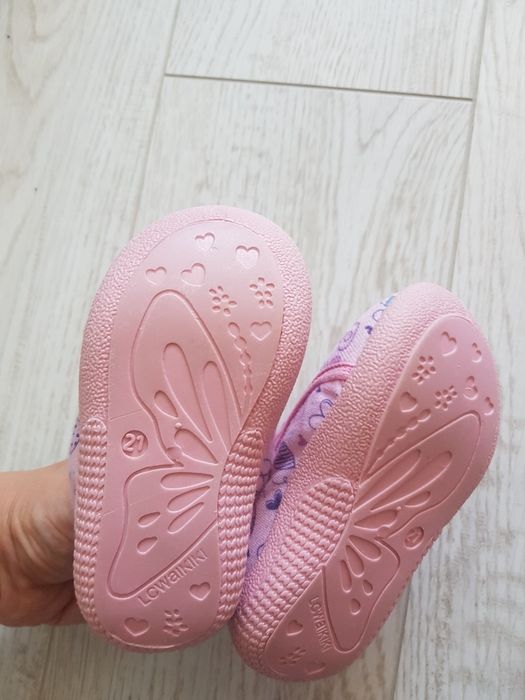 Детски обувки и пантофи