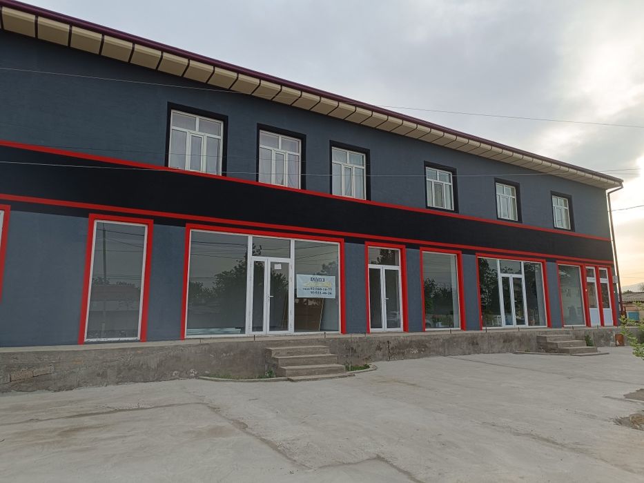 Срочно!Продаётся дом с магазином Янгибазаре