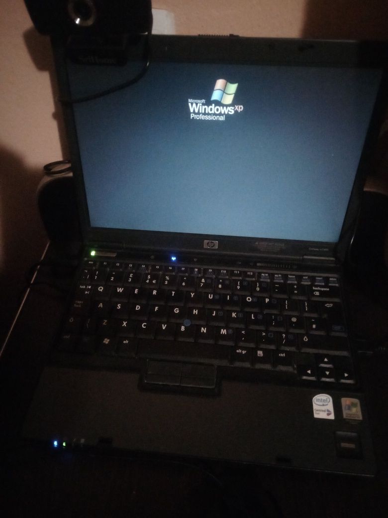 *Laptop HP Compaq nc2400*