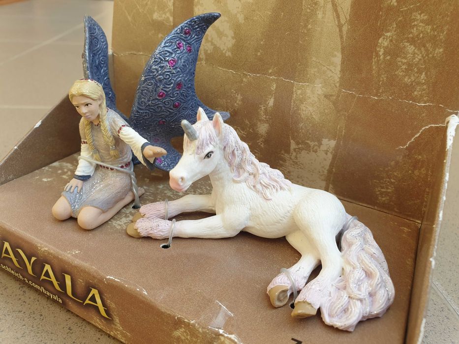 Set de colectie Schleich 70424 Bayala Lindariel with unicorn, nou