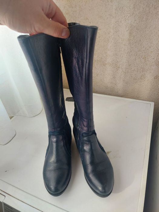 Дамски кожени ботуши