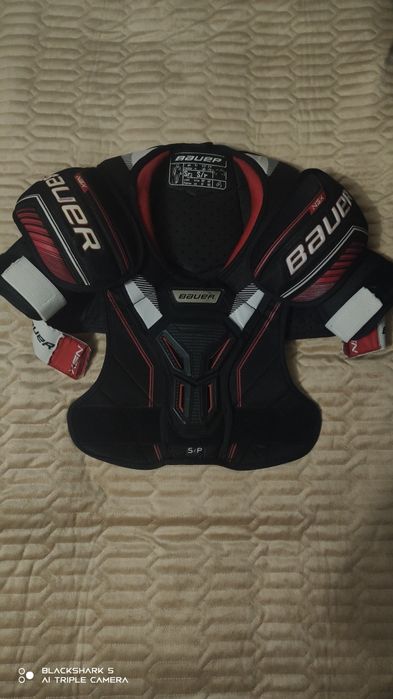 Нагрудник от  BAUER