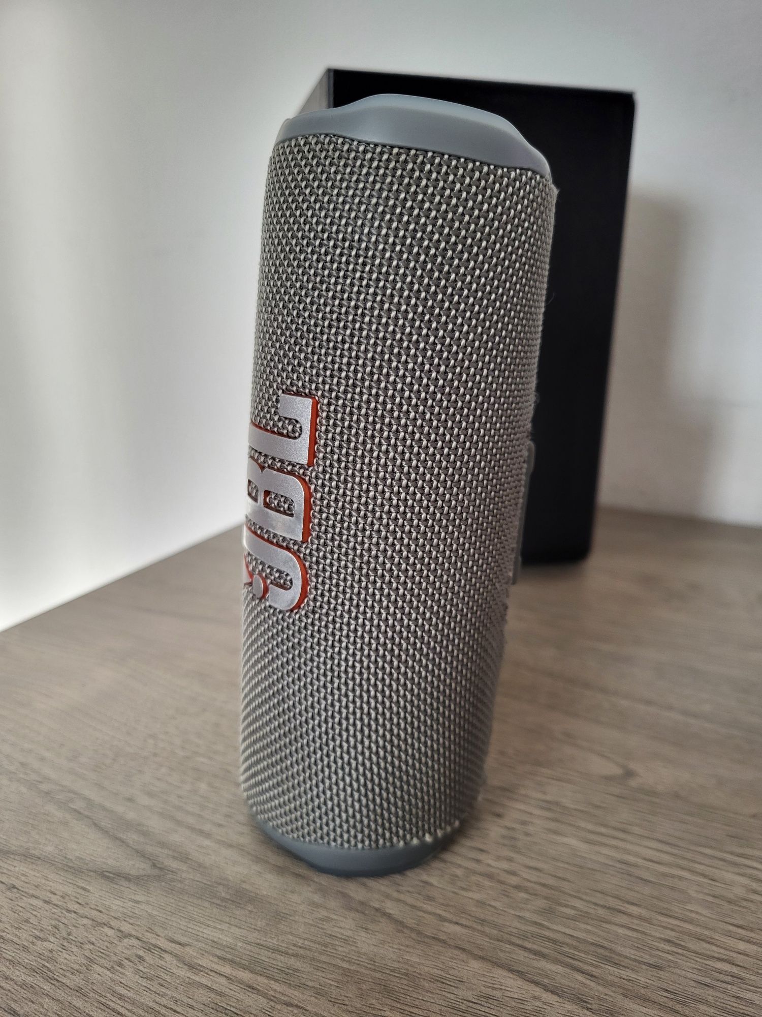 JBL Flip 6 utilizat