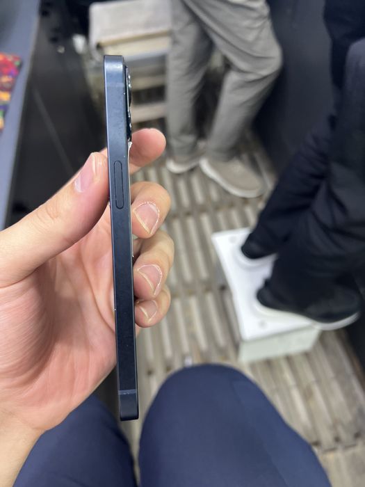 Iphone 13 ozi qora rang 128 tali yomkisi 86%