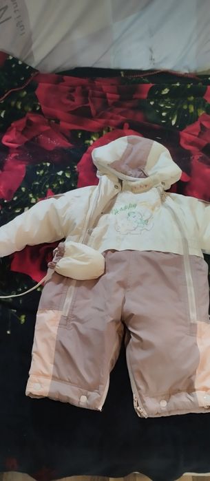 Зимние комбинезоны