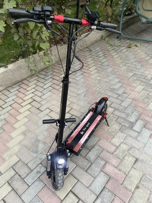 Продам электросамокат kugoo maxspeed в хорошем состоянии!