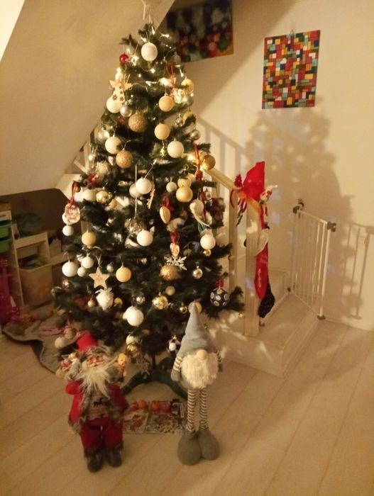 Brad pom artificial de Craciun artificial, 2.1 m, stare perfecta