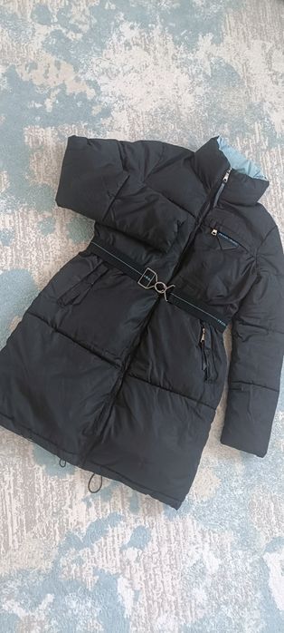 Продам куртку женскую