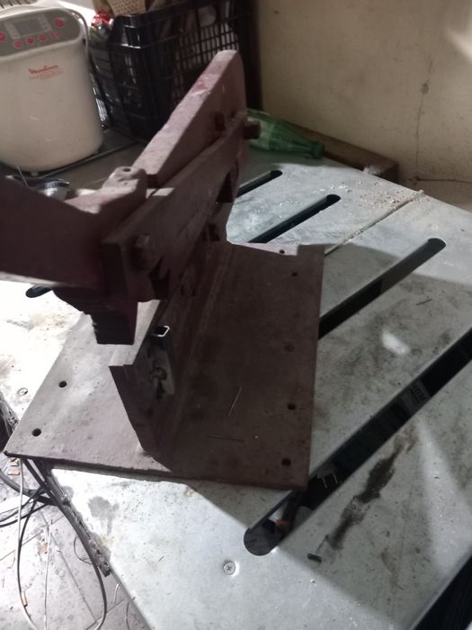 Гилотина за ламарина