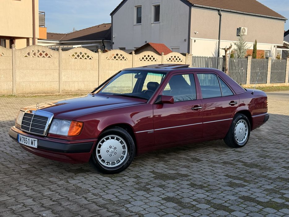 Mercedes-Benz W124 300E 24V – 220 CP – Sportline – 1991 – Automat