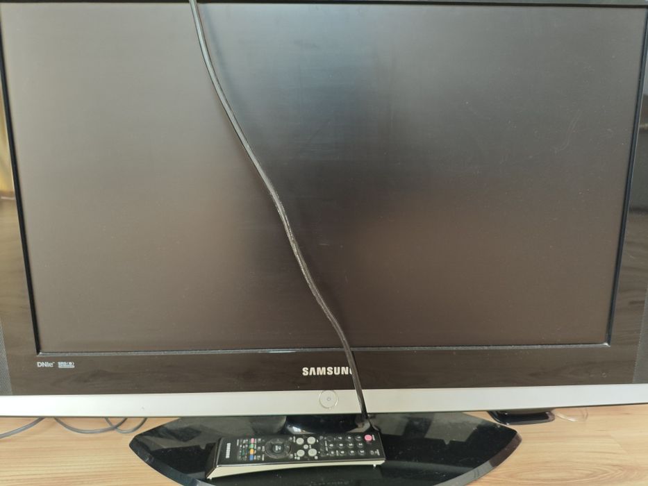 Телевизор Samsung 32