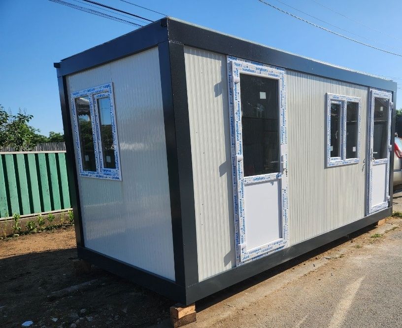 Vând container din panou sandwich