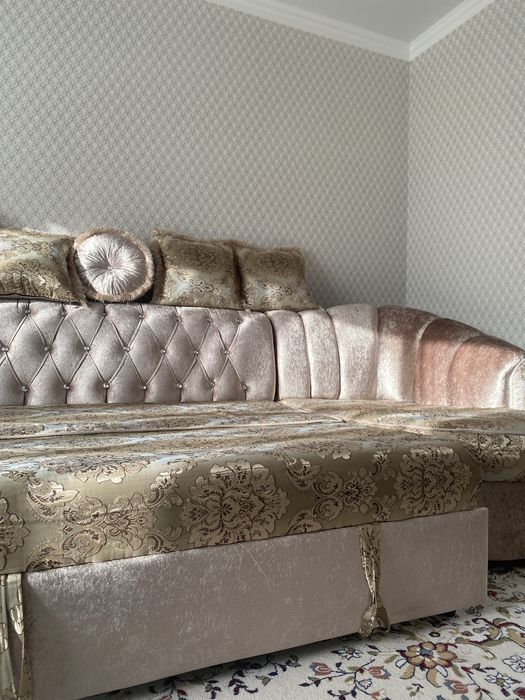 диван в гостинную