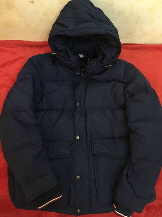Пуховик Tommy HILFIGER.