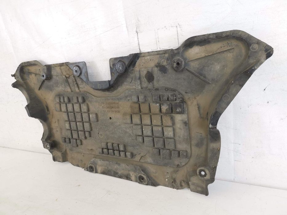 Кора на двигателя Мерцедес-Бенц Ц-Клас / Mercedes-Benz C-Class W205/S2