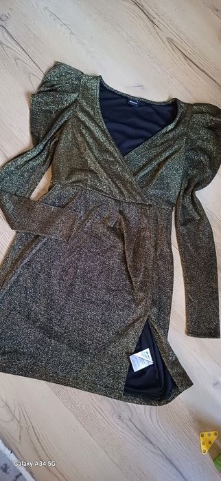 Рокля с блясък размер S