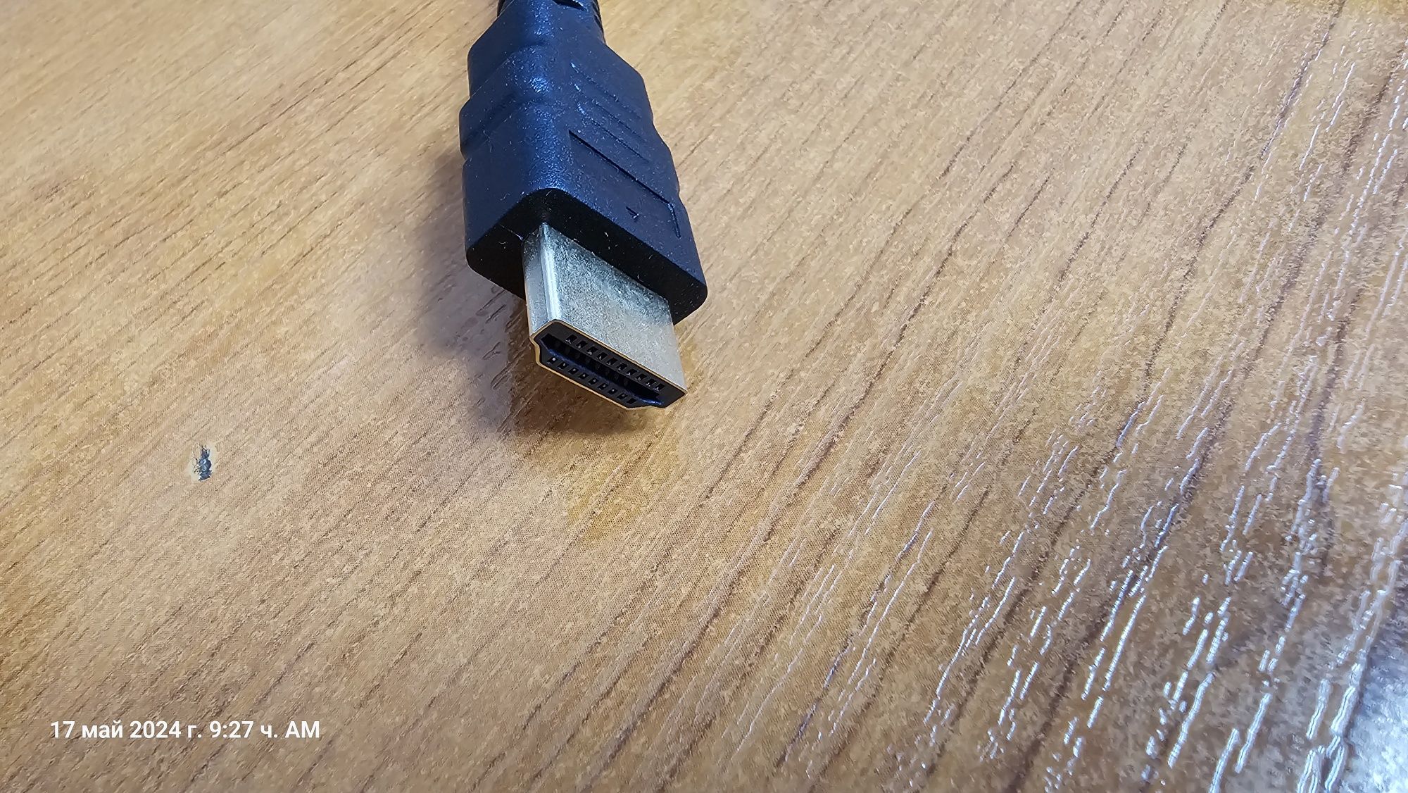 Свързващ кабел VGA към HDMA