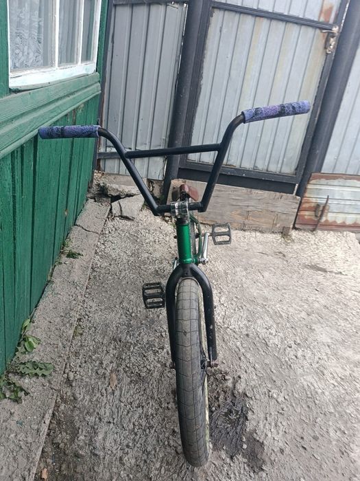 Срочно Продам бмх FEREBALL