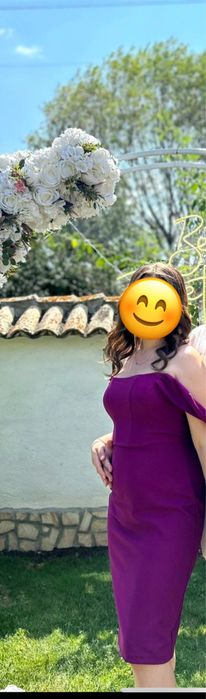 Миди рокля в цвят фушия