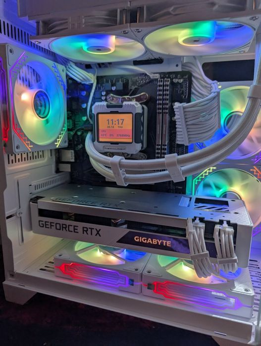 Okazie ‼️ PC Gaming White Box cu AIO RTX 3080 !