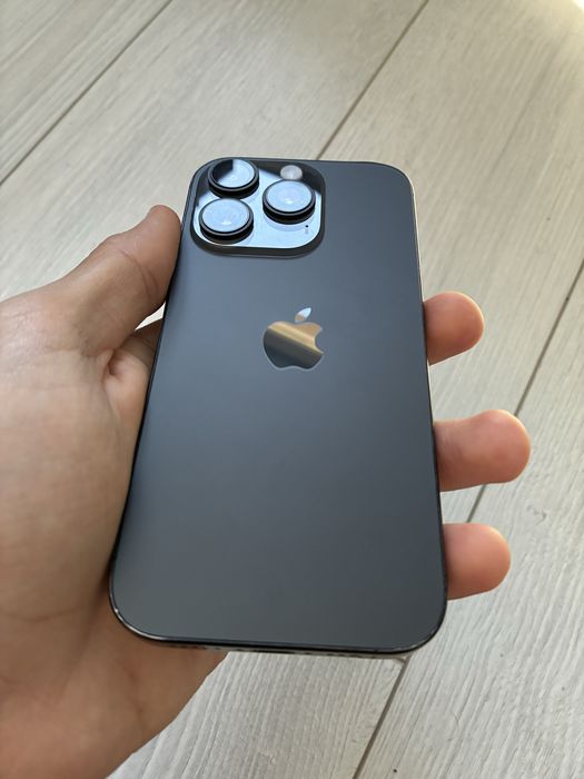 iPhone 16 pro 99%батерия