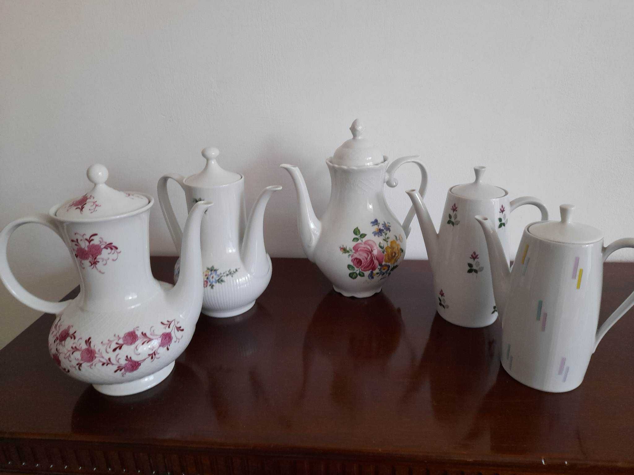 Ceainice din portelan vechi „Seltmann Weiden Bavarian Porcelain”