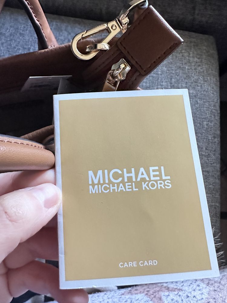 Michael Kors кожена чанта