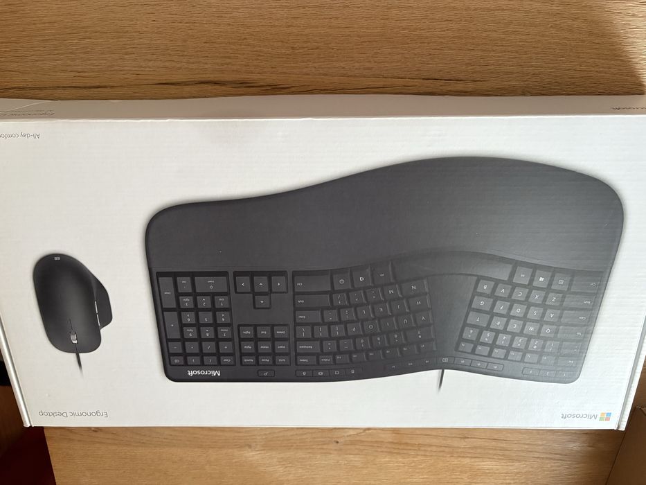 Set ergonomic tastatura si mouse Microsoft