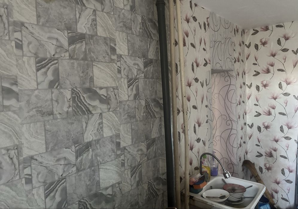Продам квартиру по адресу абая 16