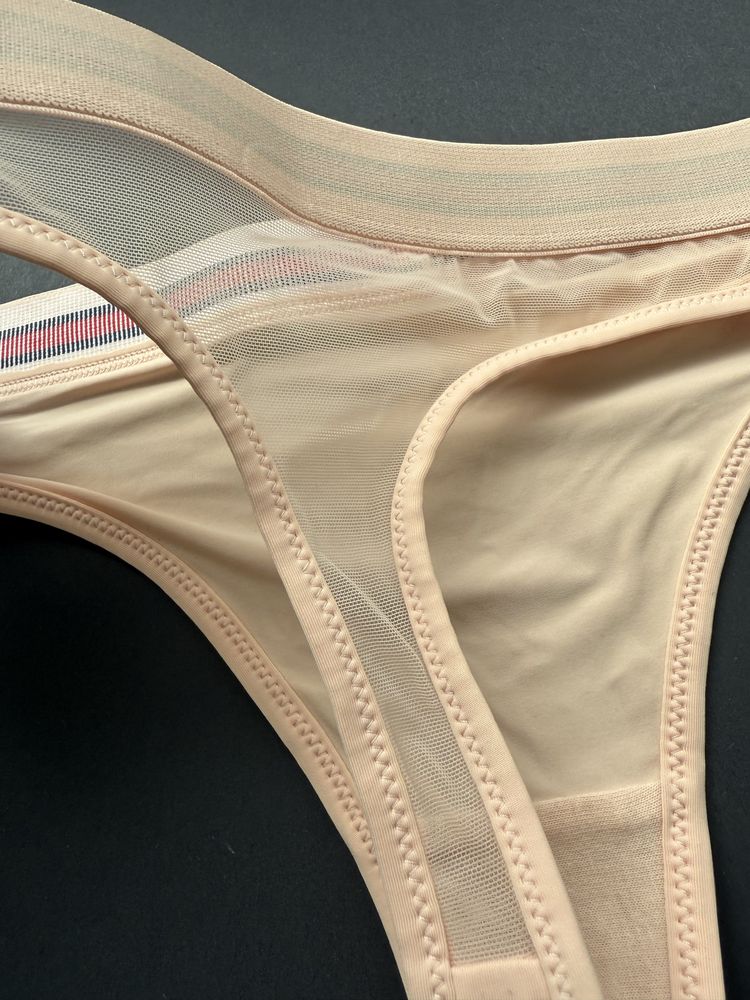 Стилни прашки Tommy Hilfiger  /XS, S, M, L/