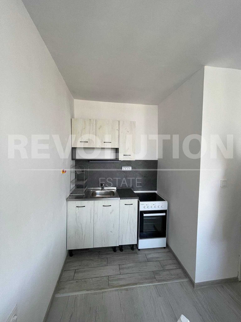 Дава се под наем Двустаен апартамент в Пловдив, Кършияка - 45 кв.м за 250 € - Снимка #1
