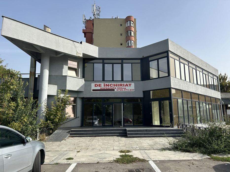 De INCHIRIAT spatiu comercial pretabil pentru mai multe activitati