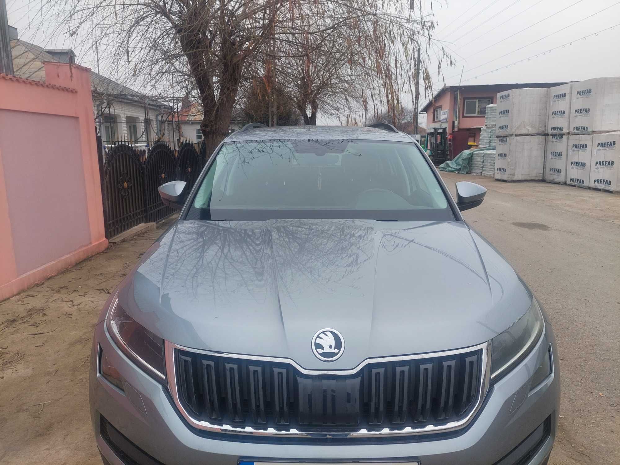 Vand Skoda Kodiaq 2.0 TDI 4×4 DSG Unic proprietar