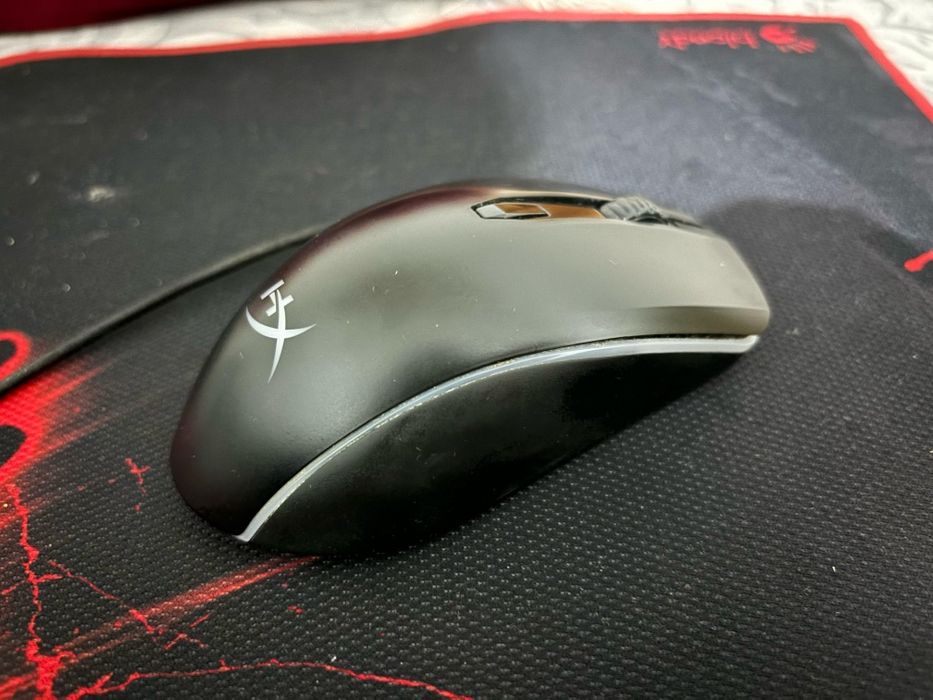 продам мышку Hyper x pulsefire surge