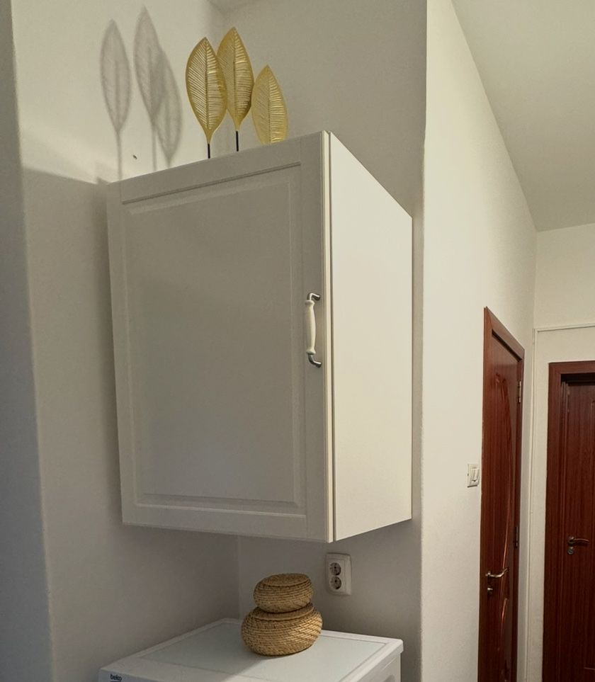 Dulap Ikea hol/baie/bucatarie/living