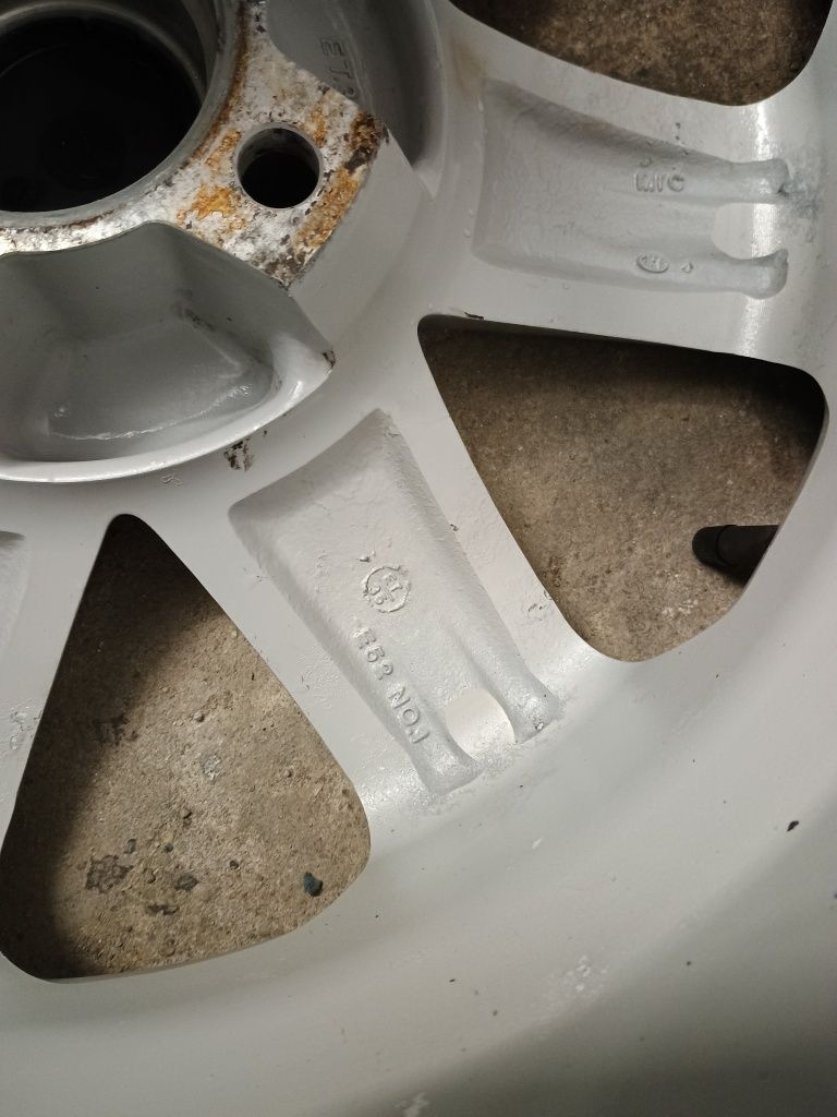 Лети джанти 16 4x108 ET35 7.5j с летни гуми 205/45/16