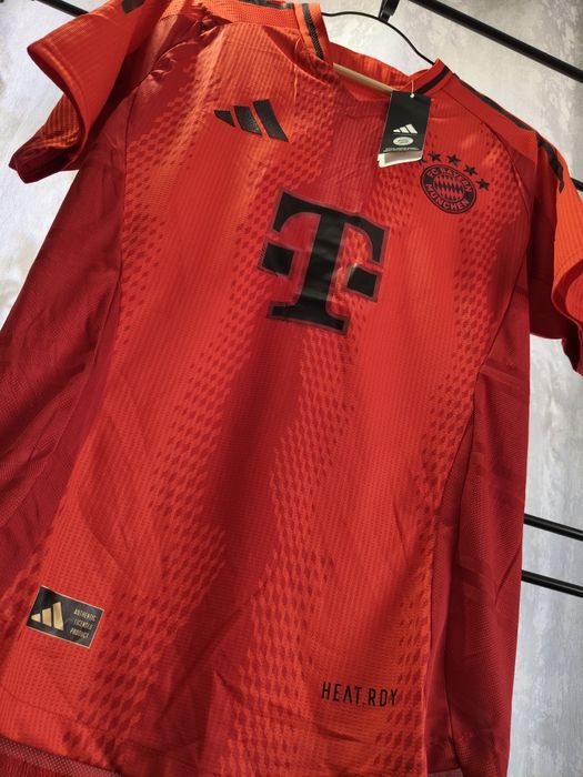 Tricou Bayern München Roșu HEAT.RDY/Antrenament Adidas Autentic NOU M