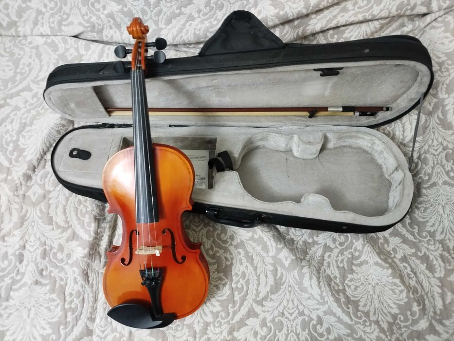 Продается Скрипка с мостиком!