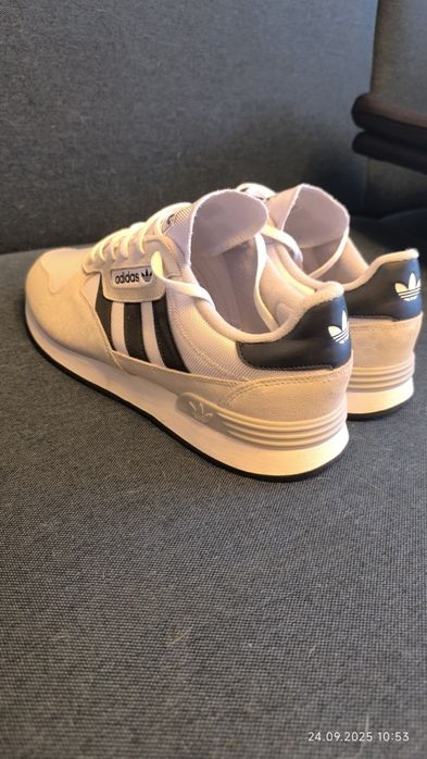 Sneakers Adidas marimea 45.5