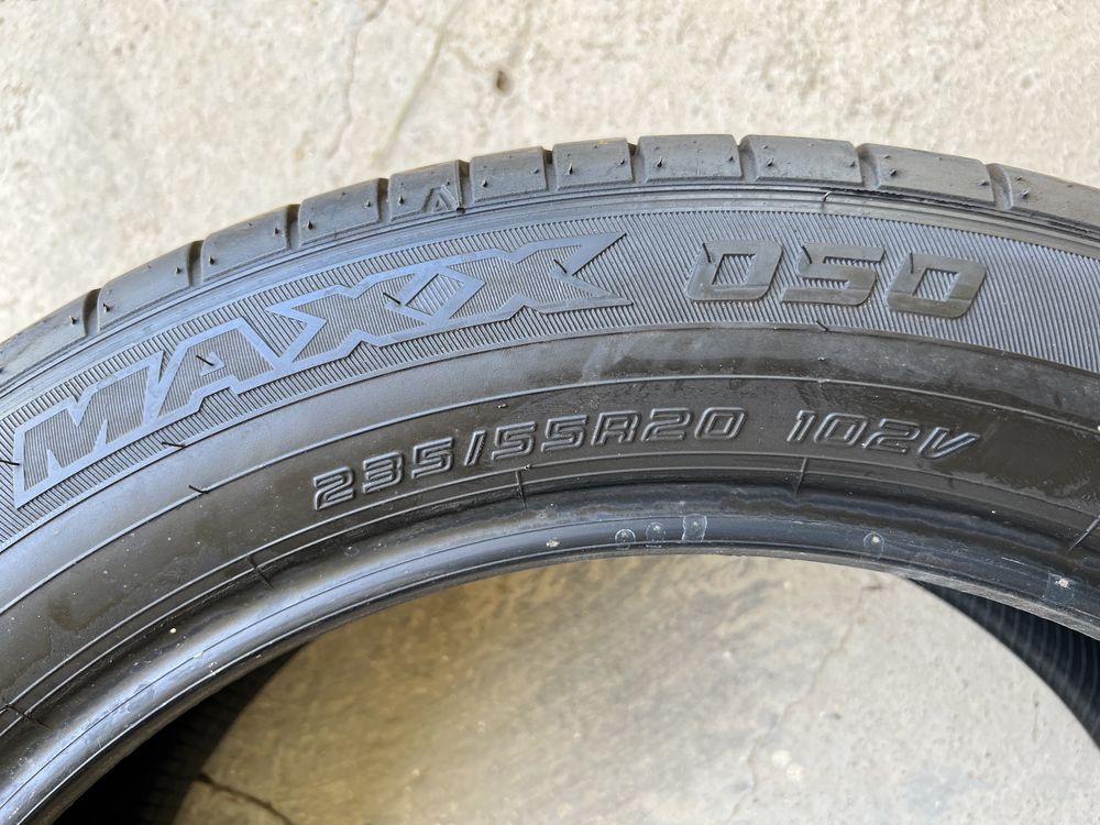 Dunlop sp sport maxx 050 235/55/20