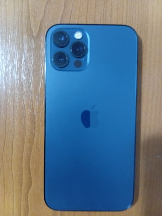 IPhone 12 Pro, impecabil